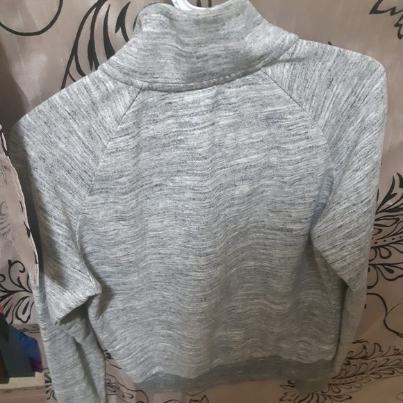 Pink sweater - Picture 2 of 3